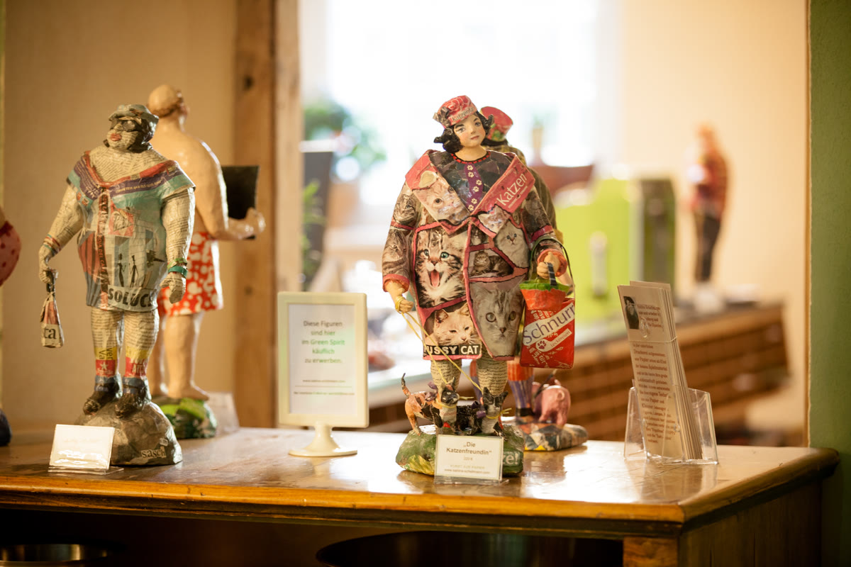 Figurengruppe aus der aktuellen Ausstellung